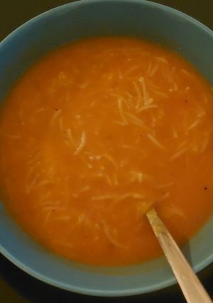 Una foto de Sopa de tomate o pomidorowa