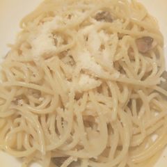 A picture of Spaghetti alla guanciale.