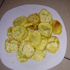 A picture of Potatoes chips 🍟.