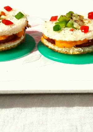 A picture of Cheesy Sandwich Burger disc.