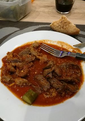Csirkemáj pörkölt recept fotója