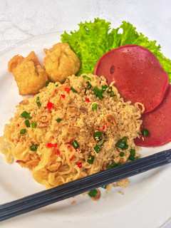 Foto resep Mie Setan KW: Versi Pakai Indomie!