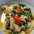 Gule ayam vs kacang