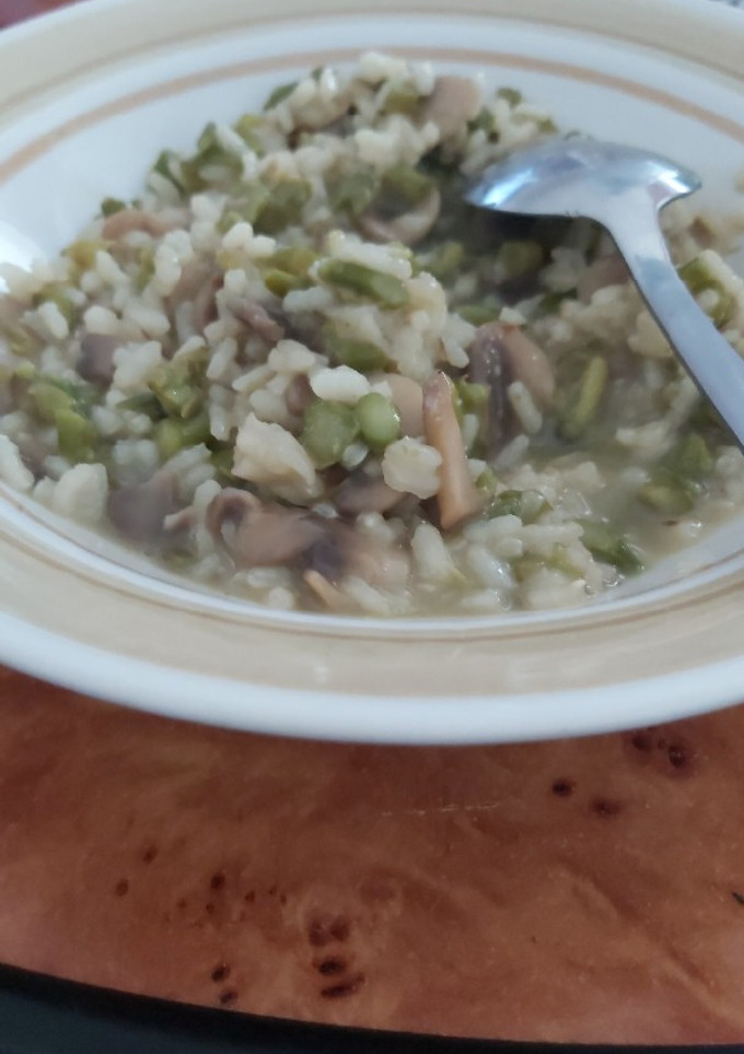 Una foto de Arroz con verduras 🤪😋