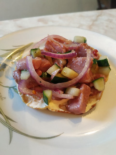 Una foto de Tostadas de atún fresco 🐟