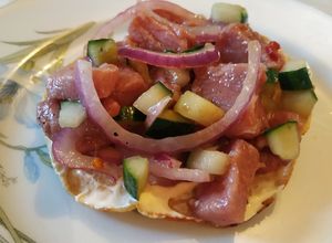 Una foto de Tostadas de atún fresco 🐟