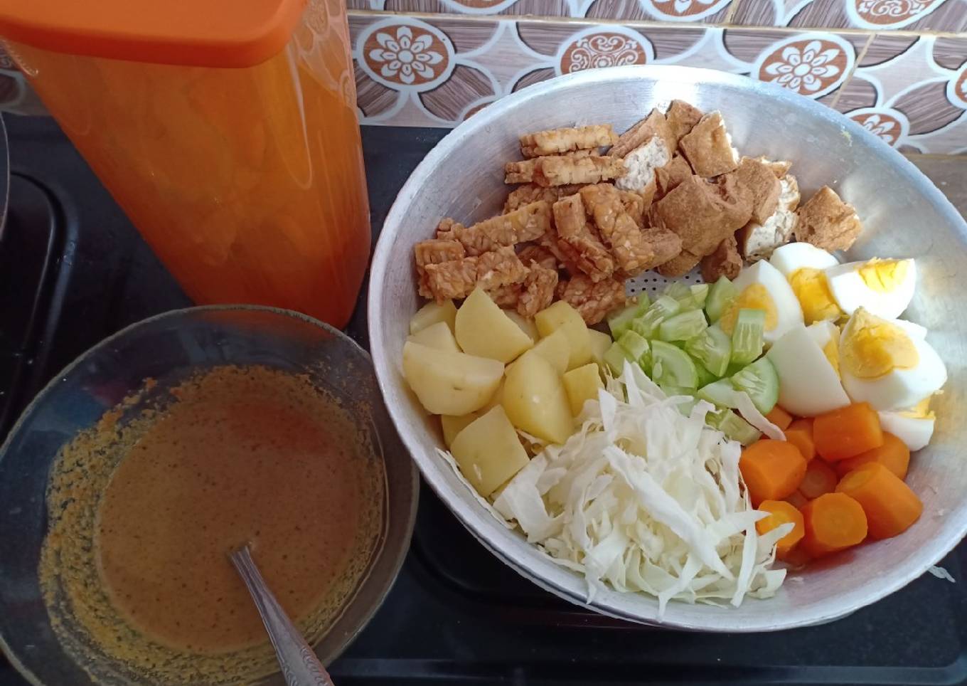 Gado-gado solo