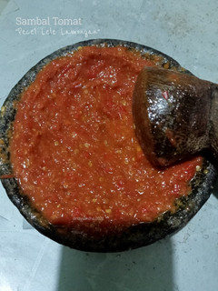 Foto resep Sambal Tomat "Pecel Lele Lamongan"