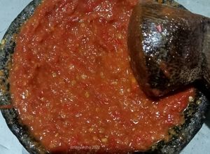 Foto resep Sambal Tomat "Pecel Lele Lamongan"