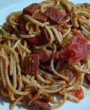 Espaguetis con chorizo