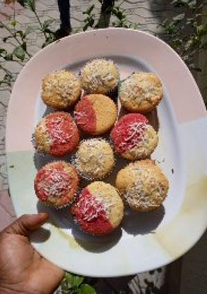 A picture of Coconut vanilla/redvelvet cake.