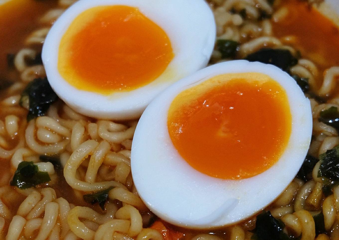 Telur Rebus Pelengkap Mie