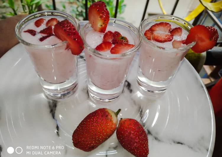 Strawberry Slushie Shots
