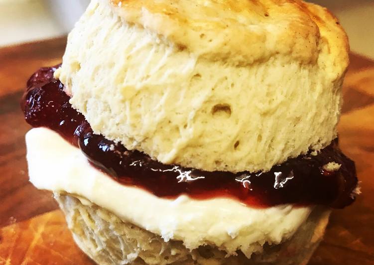 Classic Sweet Scones