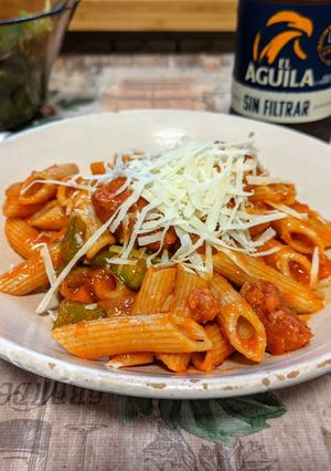 Foto principal de Macarrones con chorizo oreado a la cerveza