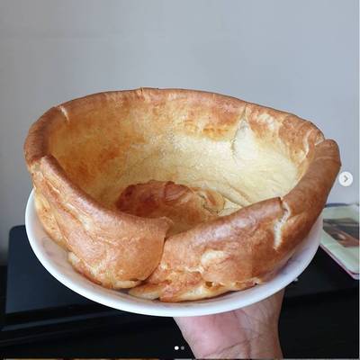 Giant Yorkshire Pudding Recipe by Malaysian Kitchen UK - Cookpad