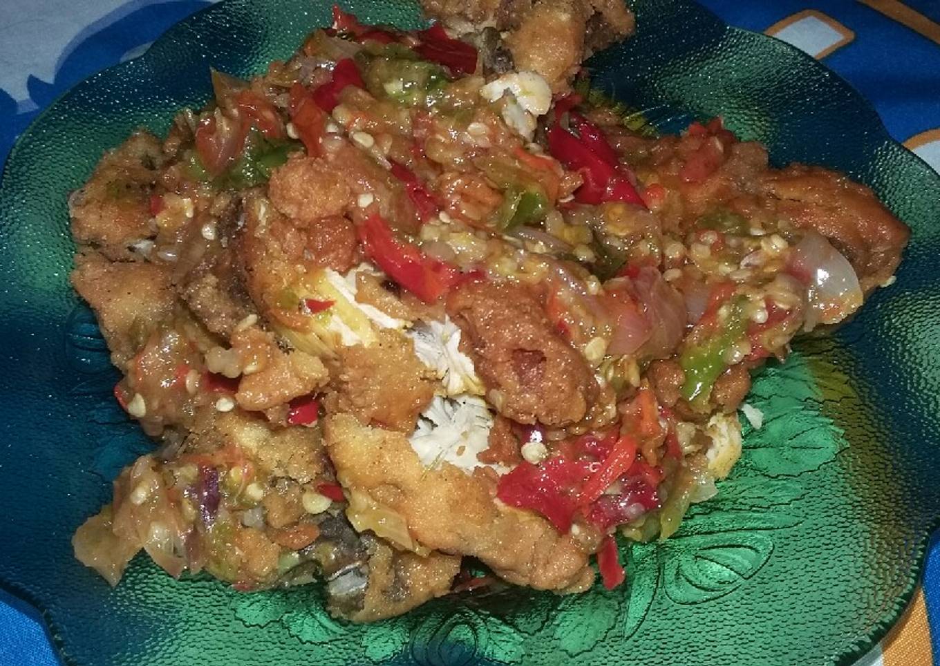 Ayam geprek sambal bawang