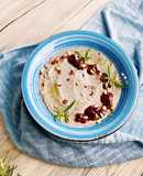 Cauliflower soup with raspberry sauce and truffle oil 🤤