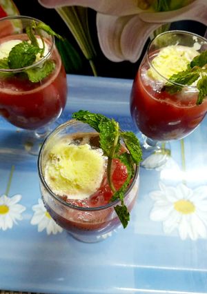ঠান্ডাই তরমুজের শরবত (Thandai watermelon sharbat recipe in Bengali) রেসিপির প্রধান ছবি