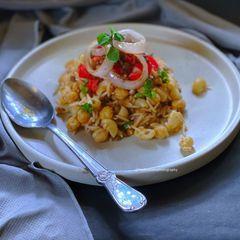 A picture of Kushari.
