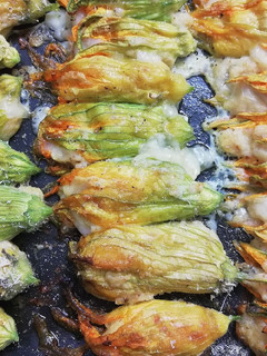 Foto di Fiori di zucchina ripieni