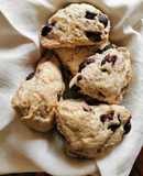 Scones de cereza y coco