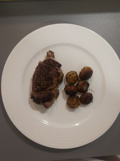 Una foto de Filet de vedella amb boletes de patata