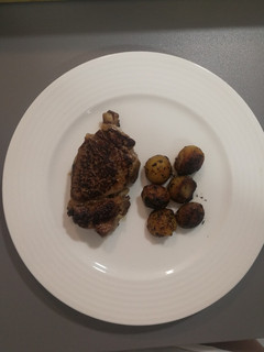 Una foto de Filet de vedella amb boletes de patata