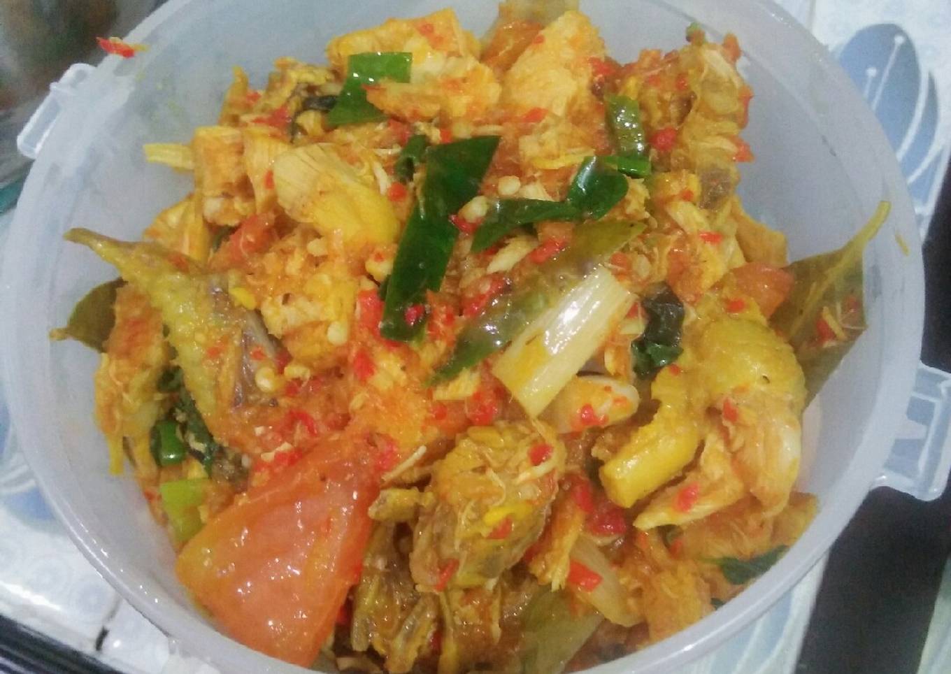 Ayam rica-rica kemangi