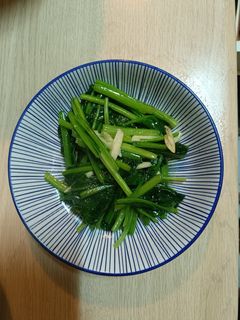 蒜香炒菠菜 的食譜成品照片