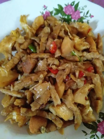 Langkah Mudah untuk Menyiapkan Resep Sambal goreng teman(tempe mandai) yang Bikin Ngiler Anti Ribet, Bisa Manjain Lidah