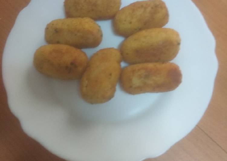 Croquetas de coliflor, jamón cocido y huevo duro