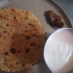 Mooli Ke Parathe A picture of Mooli Ke Parathe.