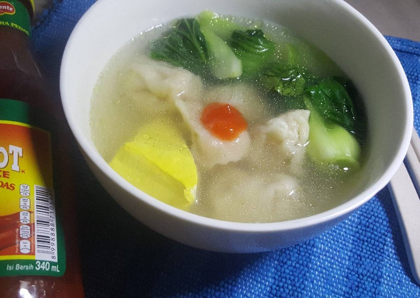 Pangsit Rebus Isi Ayam Wortel