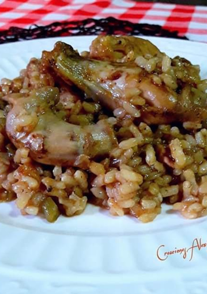 Una foto de Arroz básico de curry hindú y hebras de azafrán puro