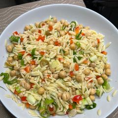 🫒Orzo Pasta Salad 🫒 A picture of 🫒Orzo Pasta Salad 🫒.