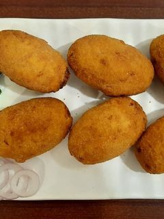 स्टार्टर्स (सुरमई नगेटस) (fish nuggets recipe in marathi) रेसिपी चे मुख्य फोटो