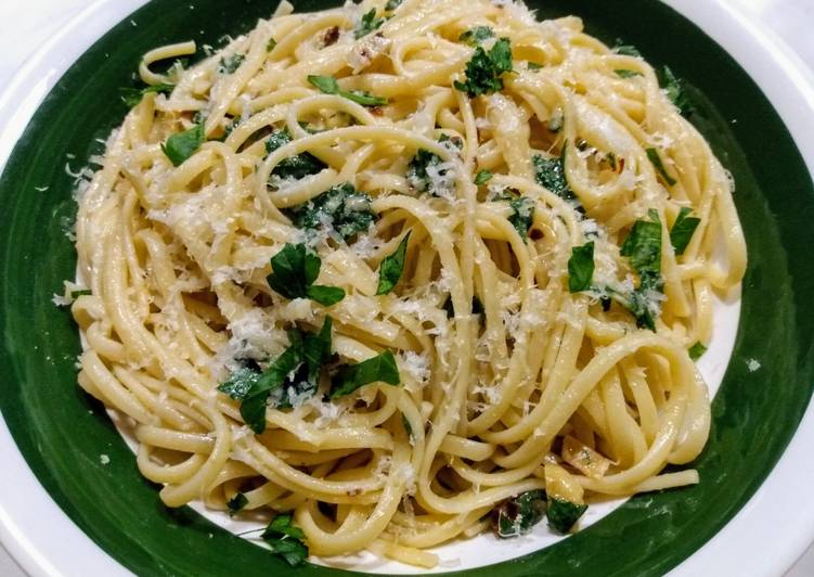 Easiest Way to Prepare Any-night-of-the-week Aglio e olio