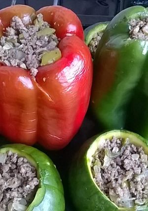 Una foto de Zapallitos y Morrones Rellenos