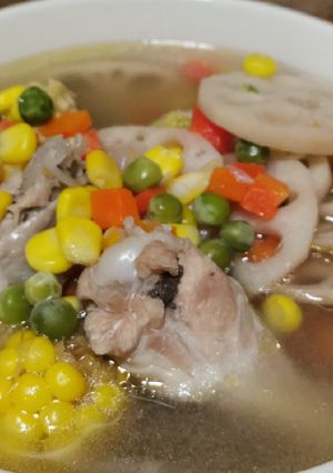 รูปของ ต้มซุปไก่กับรากบัว