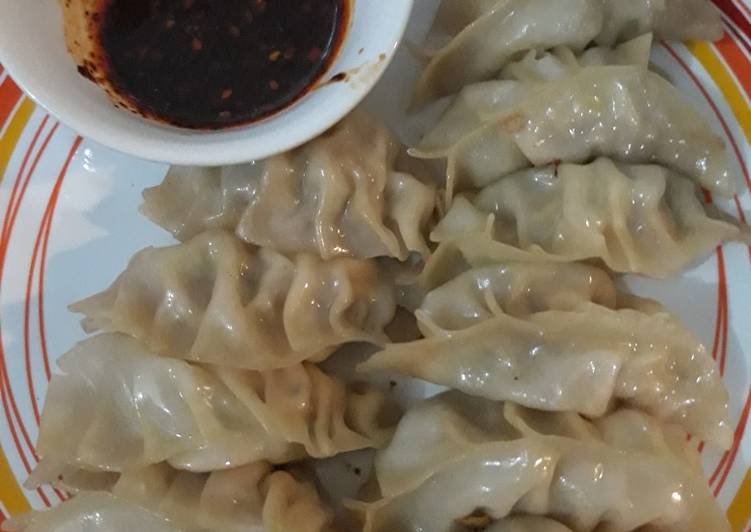 Cara Gampang Menyiapkan Kuotie (Pork and Chinese Cabbage Dumplings) Anti Gagal