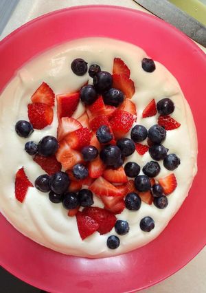 A picture of Berries & Creme (Breakfast | Dessert).
