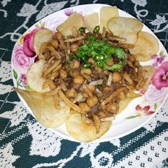 A picture of Chips Chaat.
