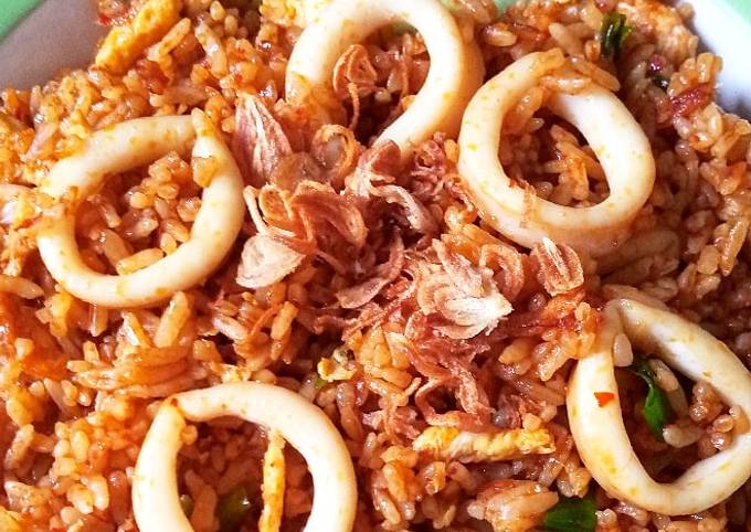 Nasi Goreng Rempah Cumi