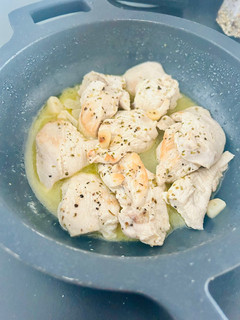 Una foto de Pollo sencillo