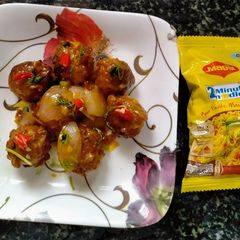 A picture of Maggi manchurian.