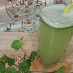 A picture of Mint lemonade (without soda).