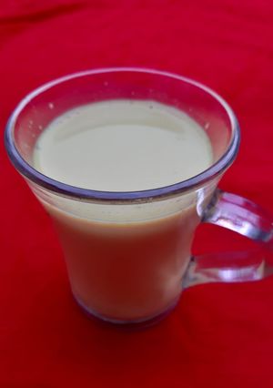 দুধ হলদি (doodh haldi recipe in Bengali) রেসিপির প্রধান ছবি