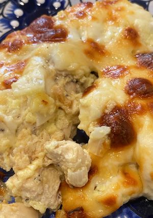 A picture of Cheesy Baked Chicken Casserole.