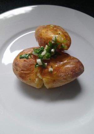 Foto de Batata a murro com molho verde